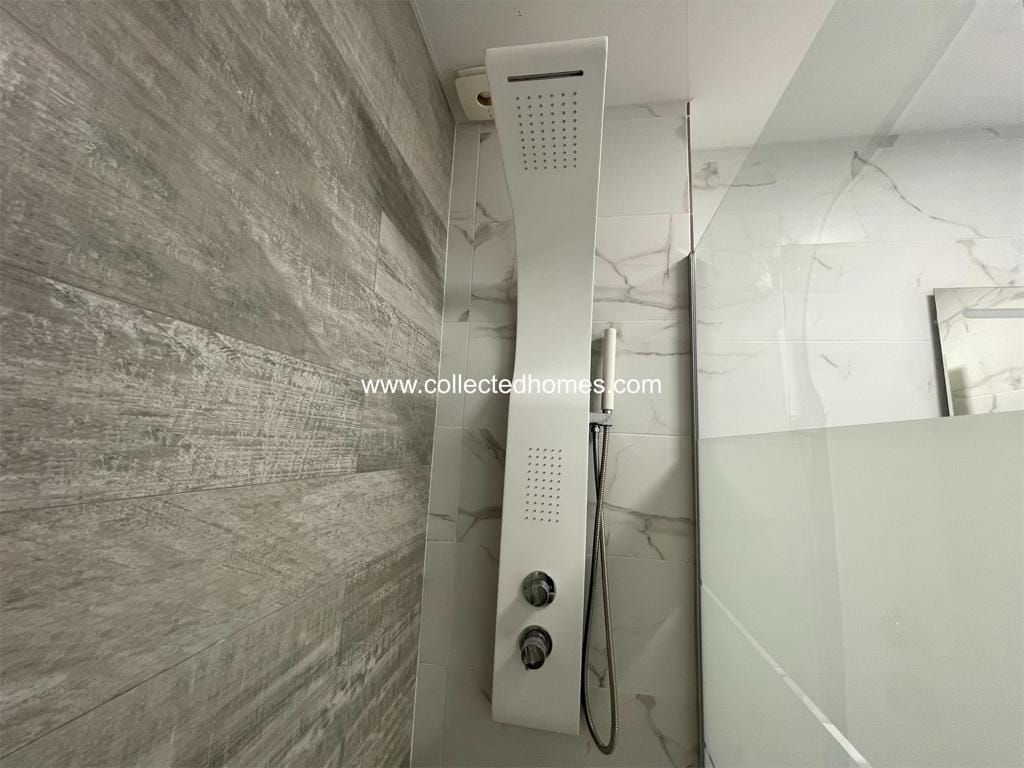 Completely renovated ground floor apartment with lovely patios in La Zenia. image 3