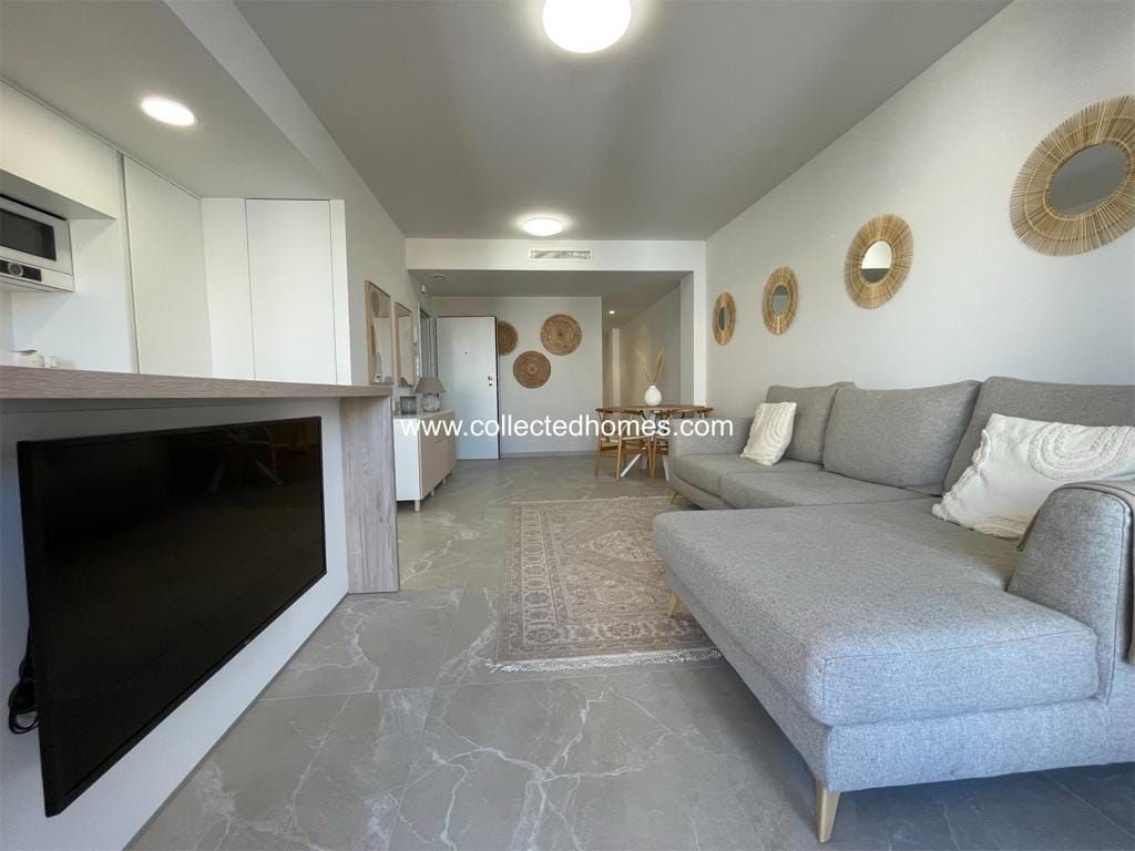 Fantastic apartment in the heart of Torrevieja. image 2