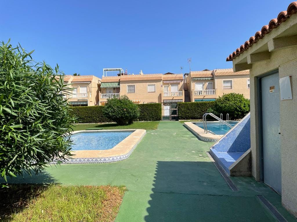 Bungalow in Torreta lll, Torrevieja. image 5