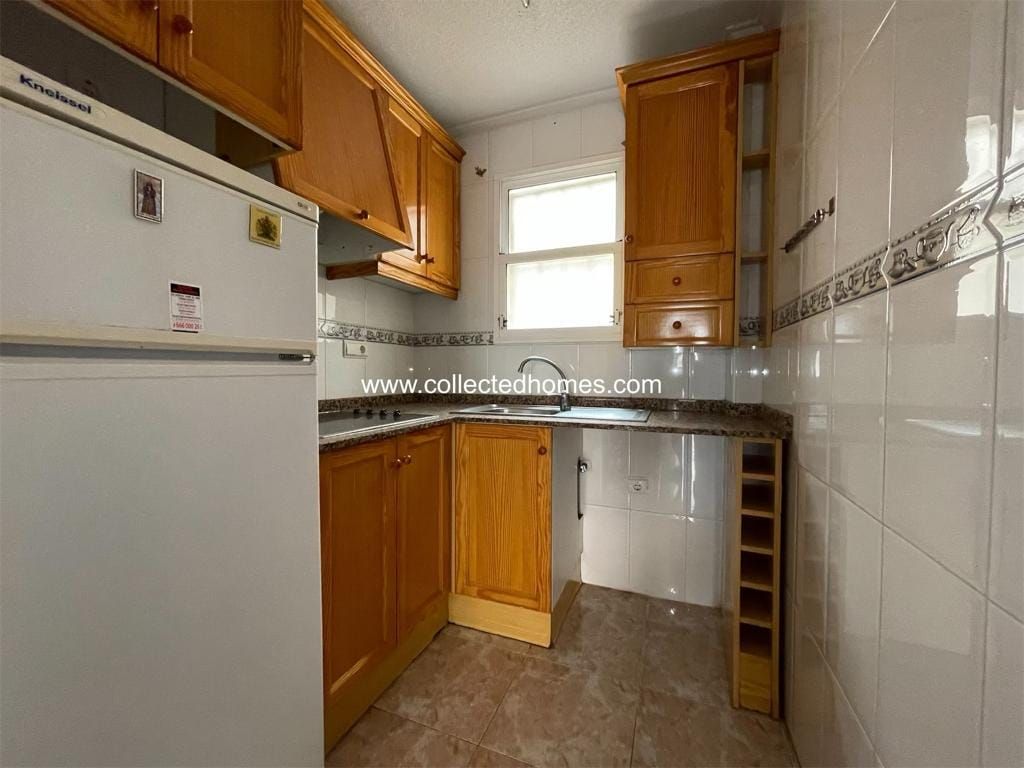 2 bedrooms apartment in very good location in Torrevieja C. image 5