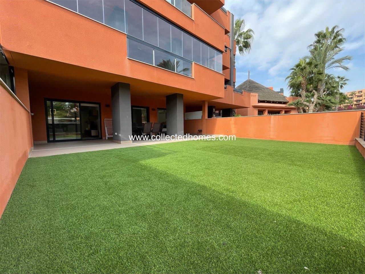 Collected Homes presents this beatiful groundfloor apartment in Villamartín, Orihuela Costa. image 2