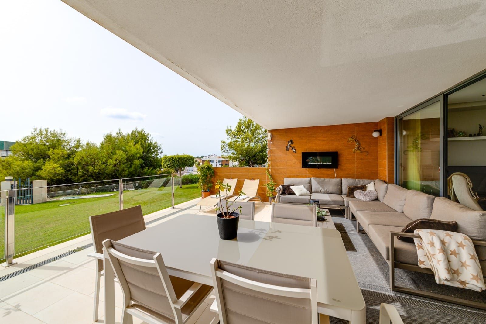 Modern ground floor apartment in Los Dolses, Orihuela Costa. image 3