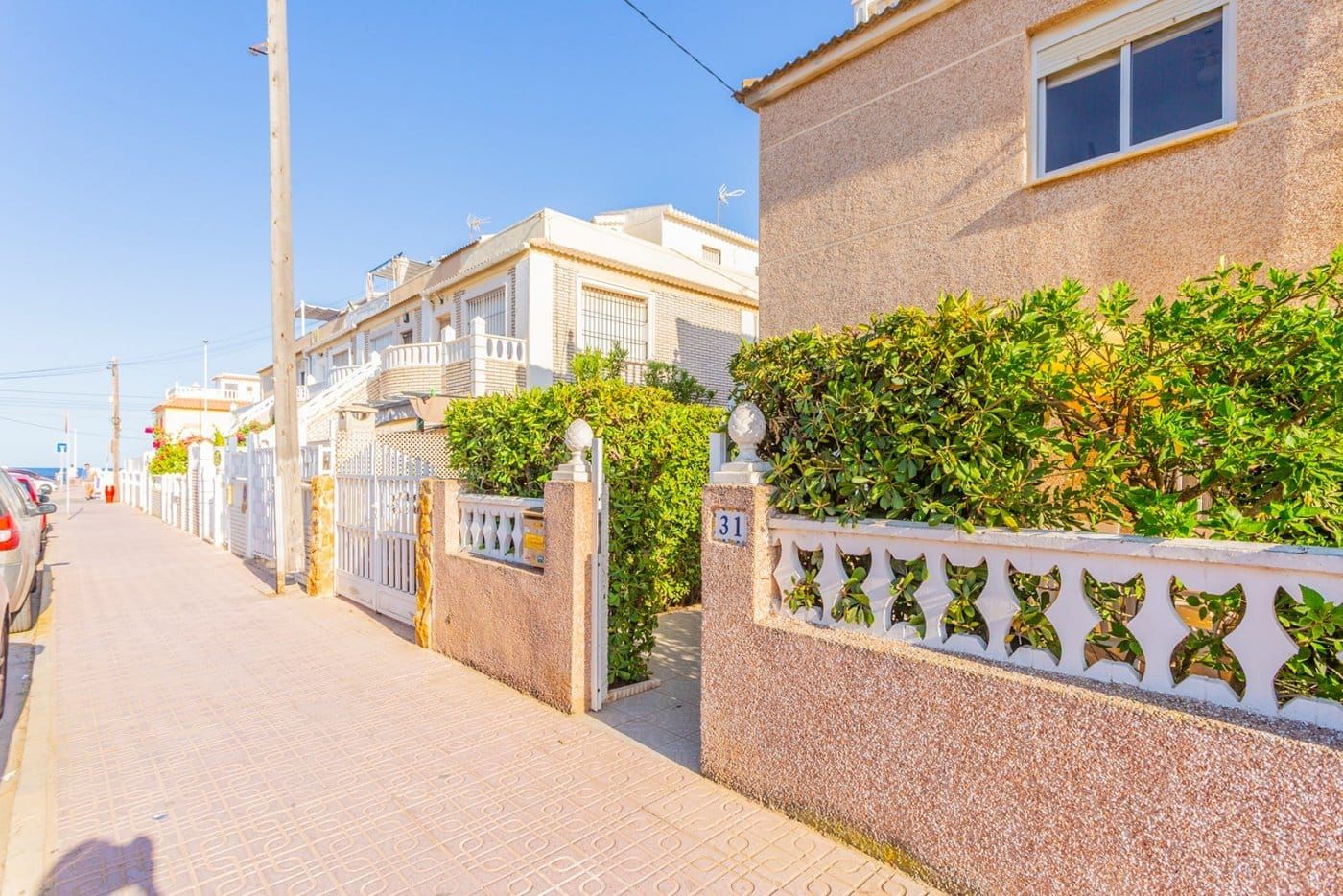 Impressive townhouse with sea views in La Mata with garage included. image 4
