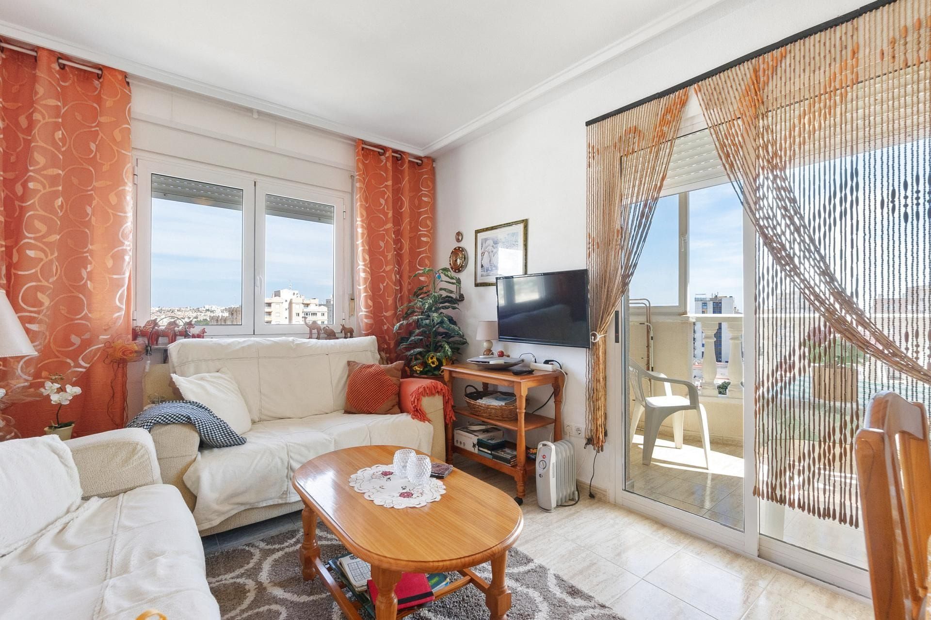 LOVELY BRIGHT APARTMENT WITH SEA VIEW AND COMMUNITY POOL image 5