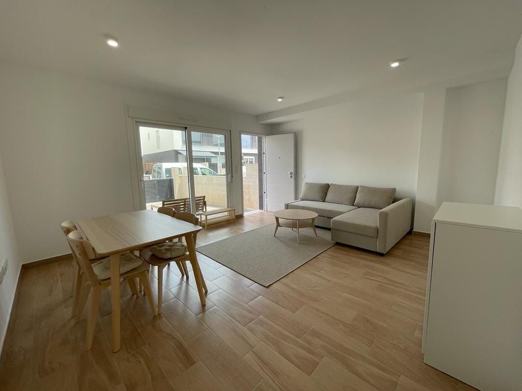 Collected Homes presents this brand new apartment in Gran Alacant, Alicante. image 2