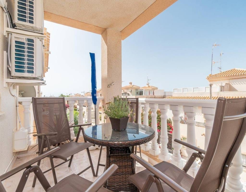 3 BEDROOM APARTMENT IN PLAYA FLAMENCA WITH SEA VIEW image 2