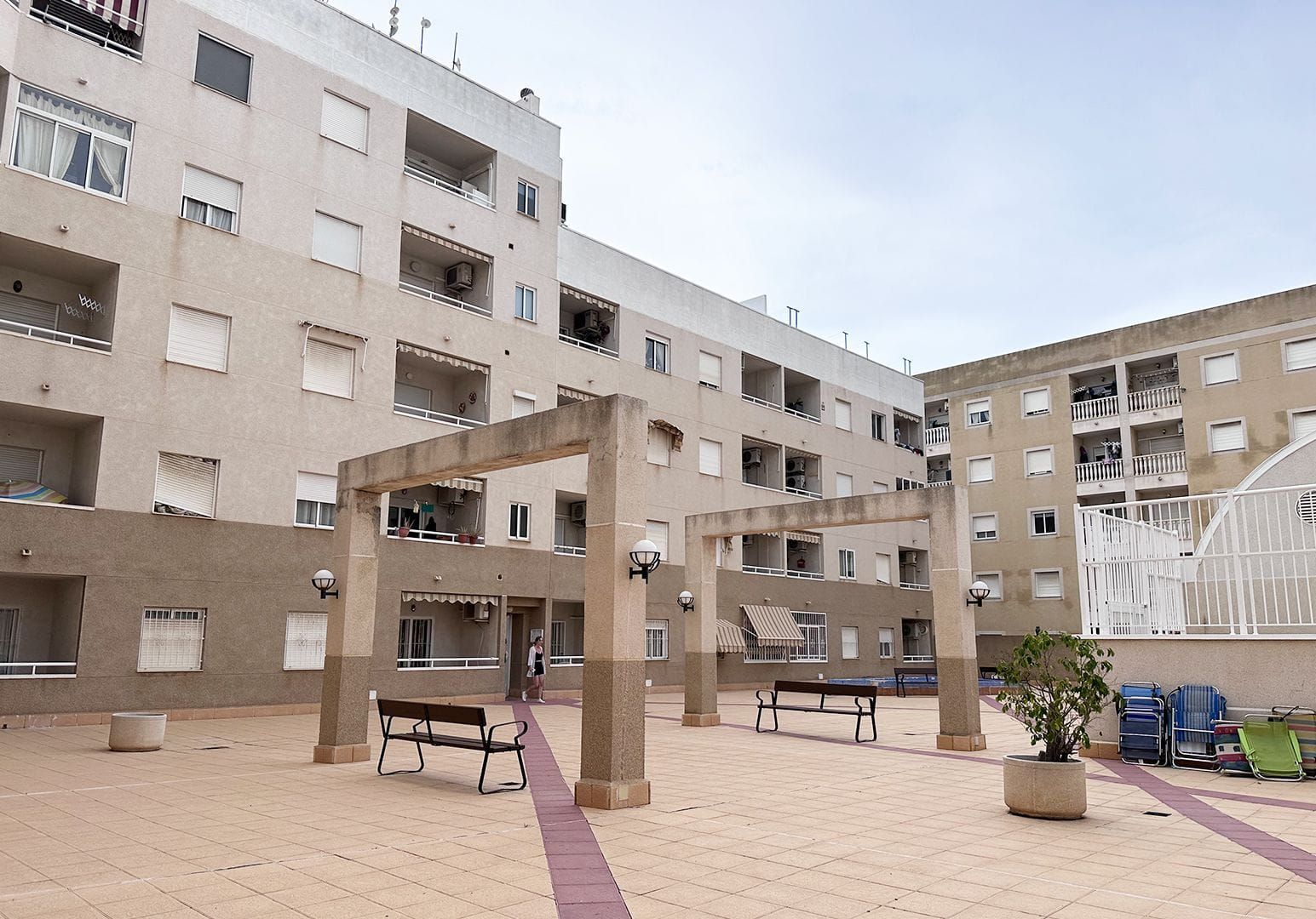 2 bedroom apartment recently renovated with garage and pool in Los Balcones. image 3