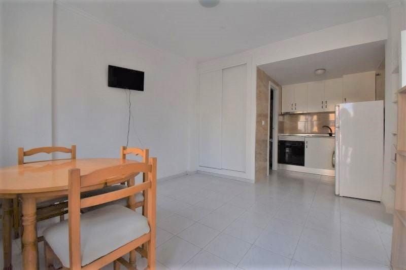 Groundfloor flat in gated complex with pool, Aguas Nuevas, Torre La Mata. image 2