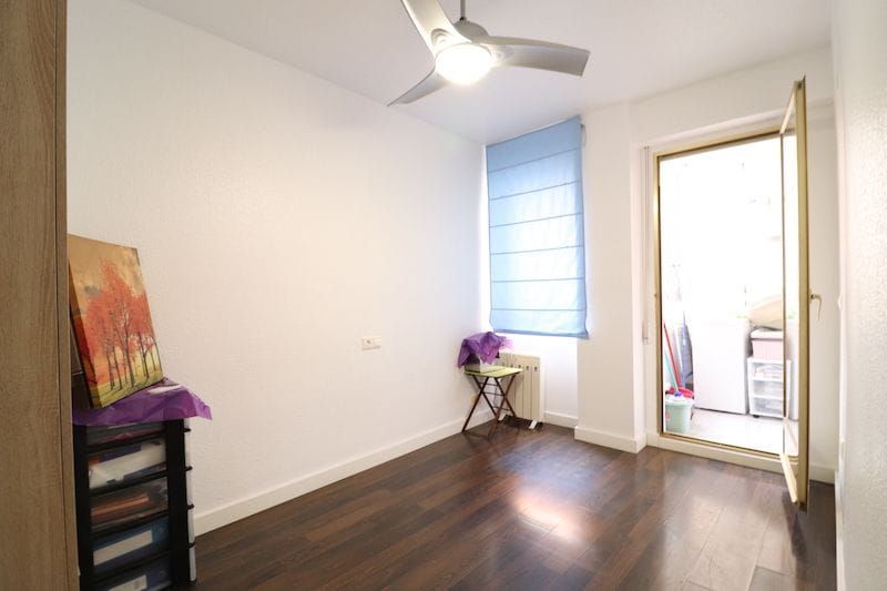 Renovated apartment, 50 meters from the sea and sea views. image 4