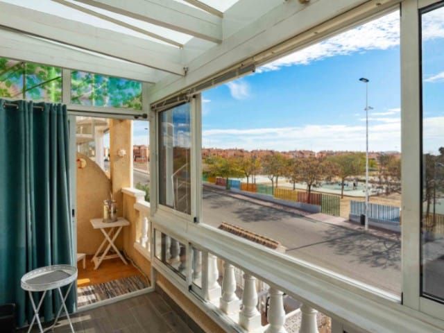 This very nice and elaborate flat is located in Bravomar 7 in Aguas Nuevas, in Torrevieja. image 3