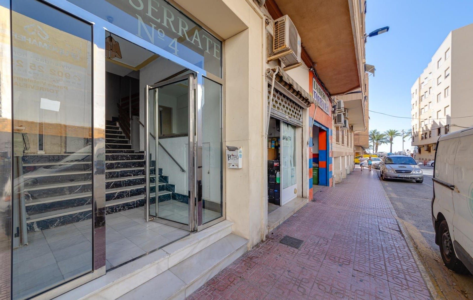 Live by the sea all year round! Spacious flat just 50 metres from Cura beach. image 3