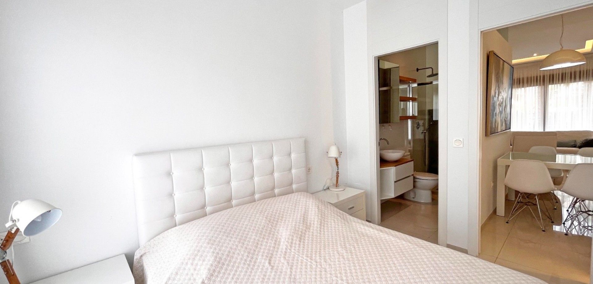 GROUND-FLOOR APARTMENT WITH EXPANSIVE TERRACE, GARDEN, AND MODERN AMENITIES! image 4