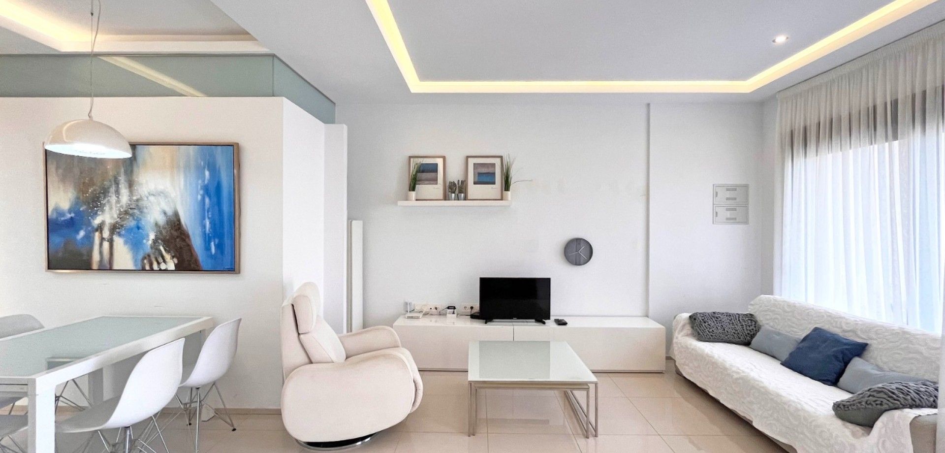 GROUND-FLOOR APARTMENT WITH EXPANSIVE TERRACE, GARDEN, AND MODERN AMENITIES! image 3