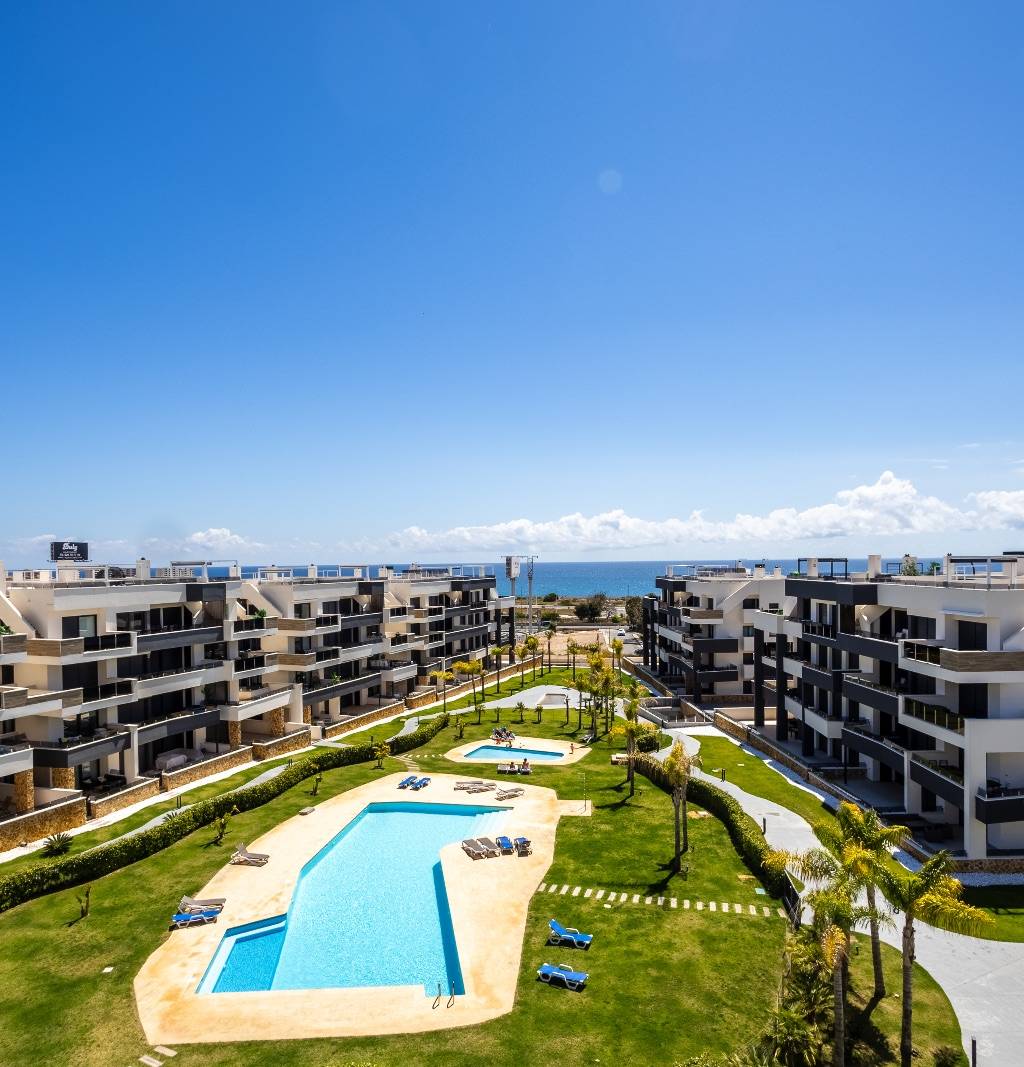 MODERN PENTHOUSE WITH SEA VIEWS IN PLAYA FLAMENCA, ORIHUELA COSTA