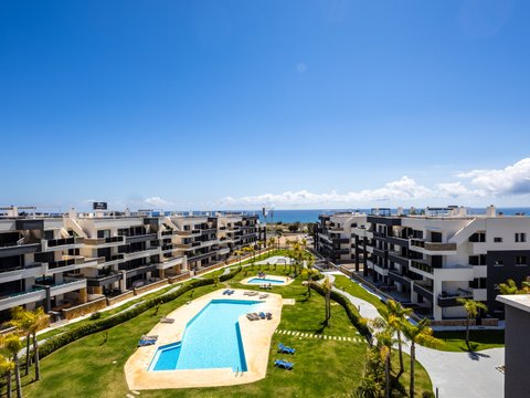 MODERN PENTHOUSE WITH SEA VIEWS IN PLAYA FLAMENCA, ORIHUELA COSTA