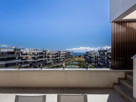 MODERN PENTHOUSE WITH SEA VIEWS IN PLAYA FLAMENCA, ORIHUELA COSTA