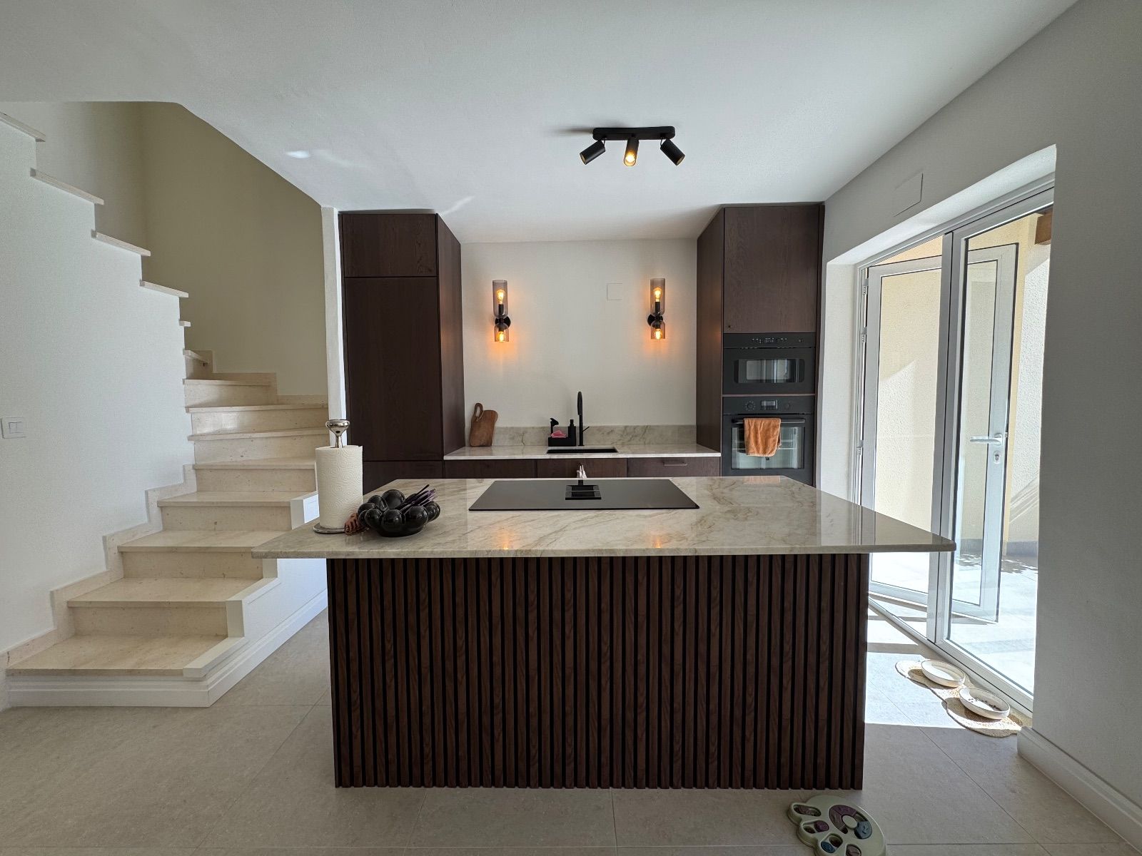 FULLY RENOVATED TOWNHOUSE IN URBANISATION ALANDELUZ IN ORIHUELA COSTA. image 5