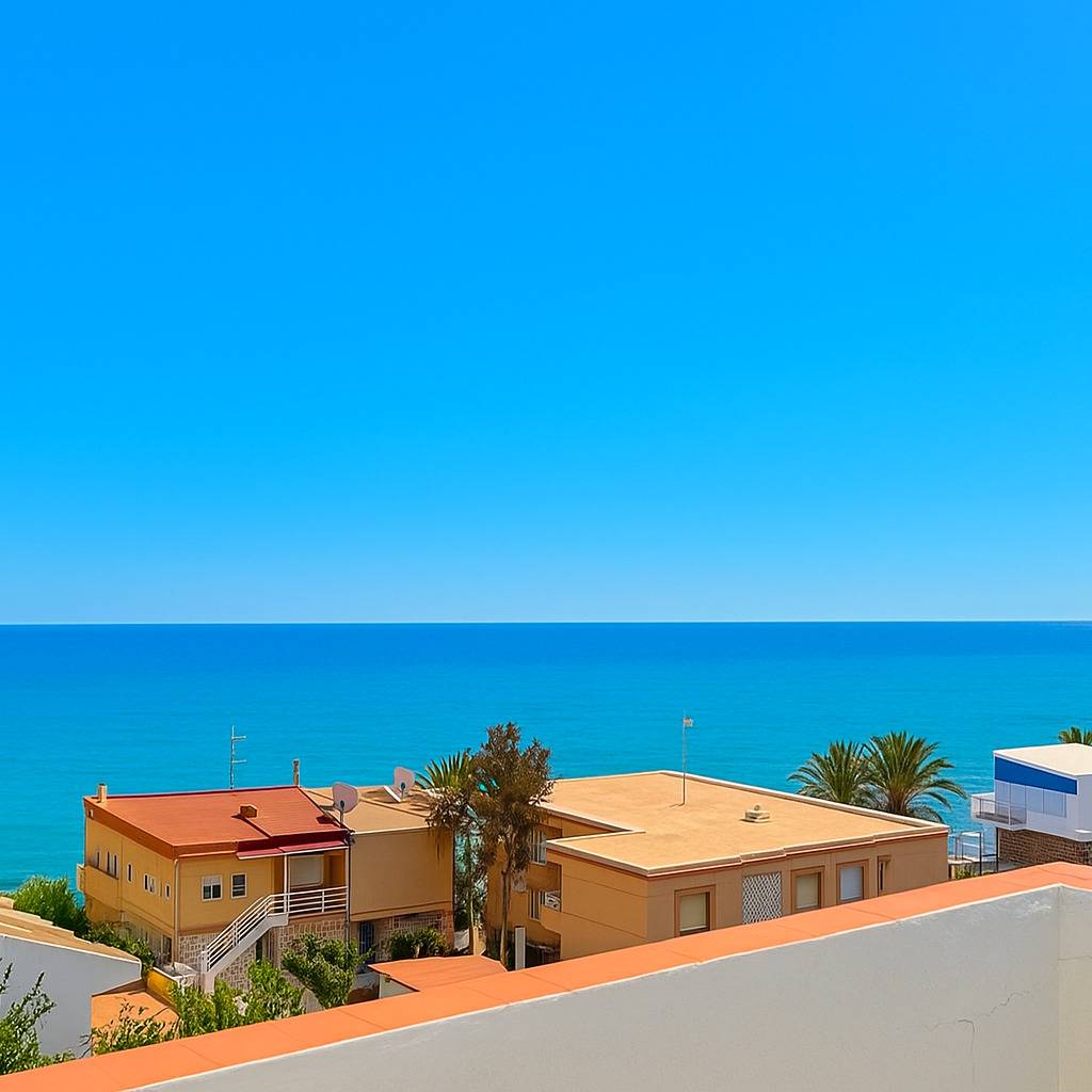 RENOVATED APARTMENT 100 M FROM THE SEA IN PILAR DE LA HORADADA.